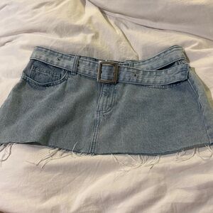 Y2K mini skirt with denim belt